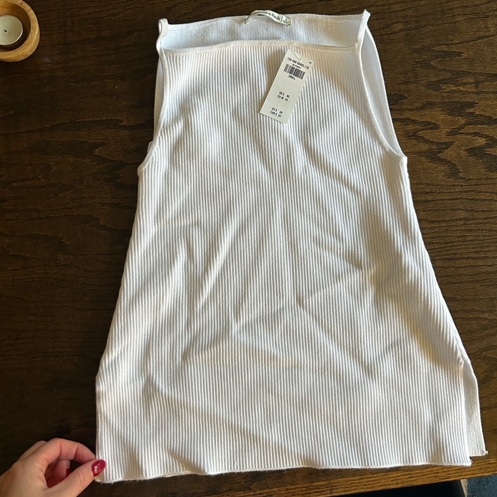 Abercrombie & Fitch White Ribbed Boat Neck Tank Top